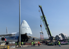 深圳机场吊装施工