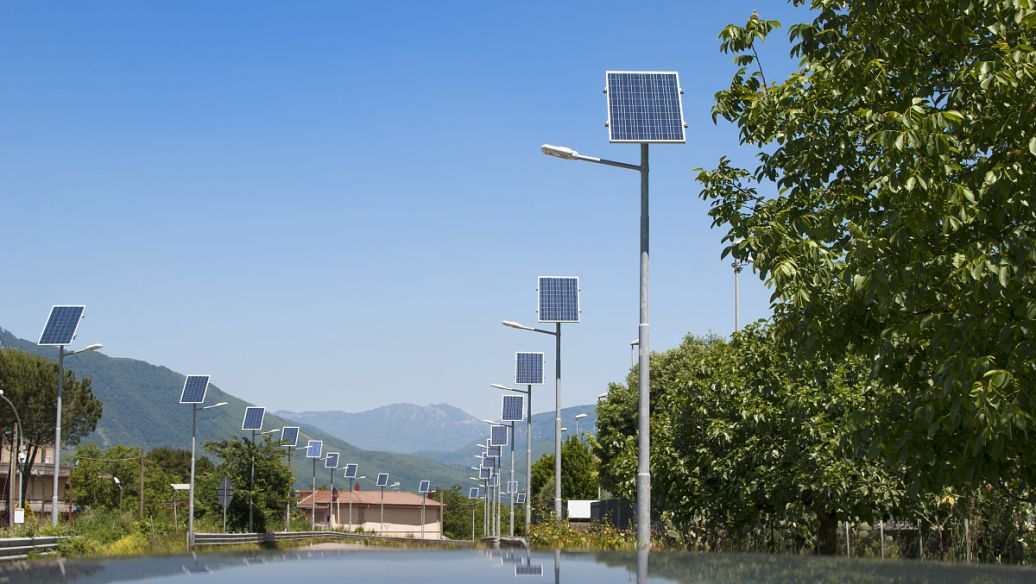 伊犁新疆太阳能路灯如何节能？