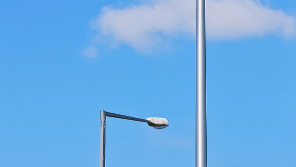 阿勒泰新疆太阳能路灯和LED路灯的区别