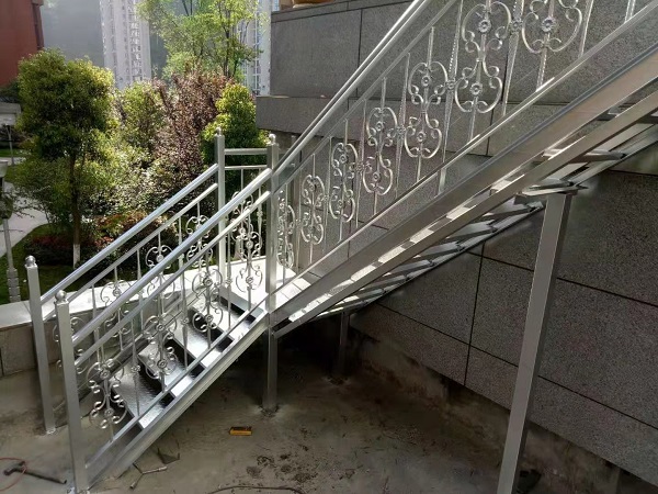 铁艺楼梯规格该怎么考虑到?