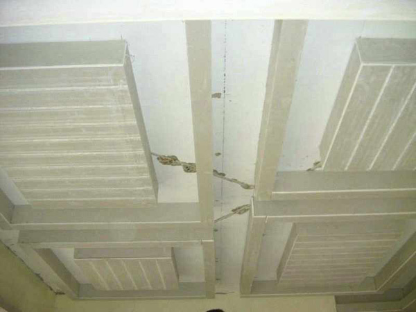 柳州铝扣板天花板和集成天花板有区别大还是小