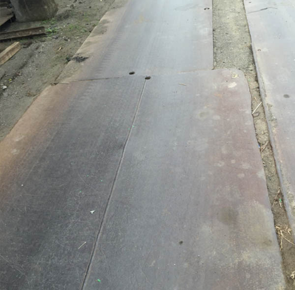 铺路板和铺路钢板哪一种更合适临时性修路