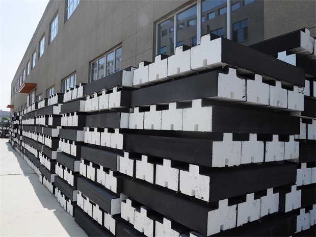 新民苯板造型在建筑外墙上的应用